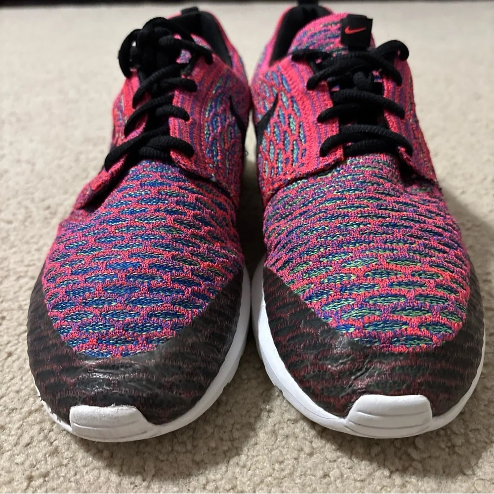 Nike design cushioned